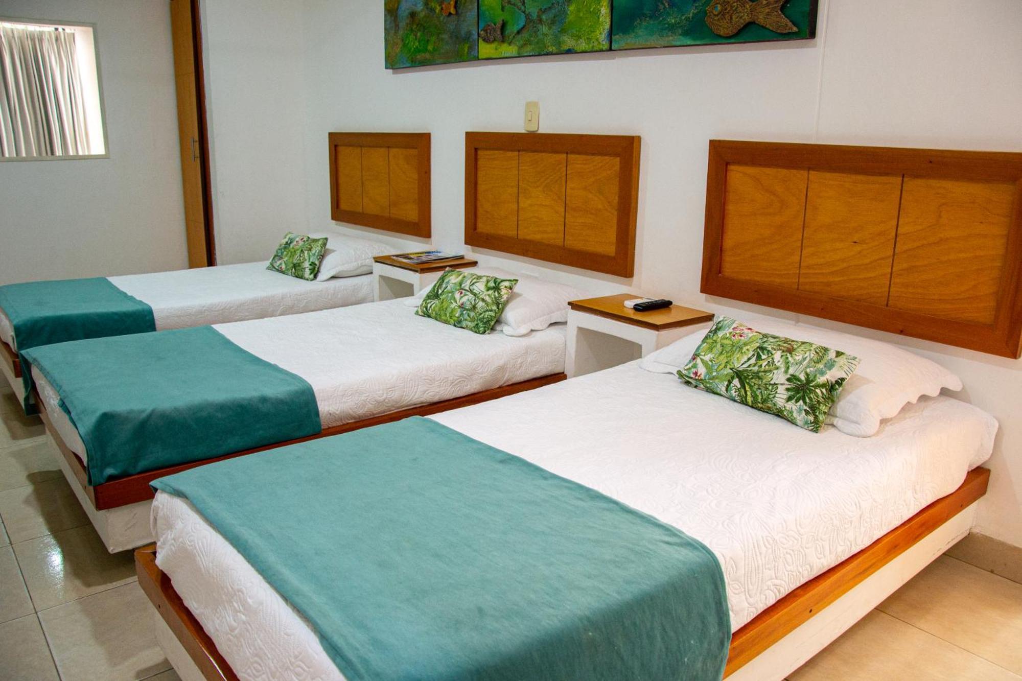 Hotel Valladolid Santa Marta  Exterior photo